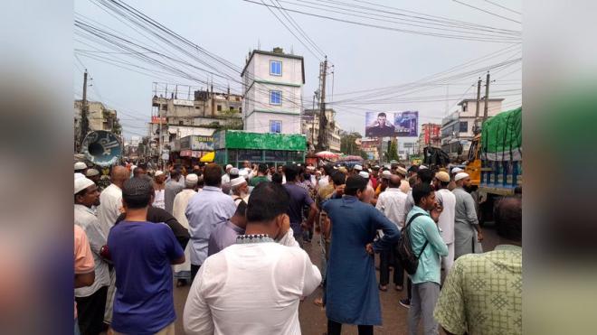 গণভোটের গণরায় বাস্তবায়ন ও জুলাই গণহত্যায় জড়িতদের বিচারের দাবিতে মৌলভীবাজারে জামায়াতের গণমিছিল