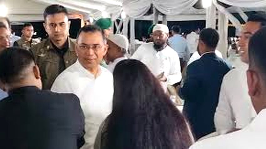 PM meets leaders of anti-fascist movement allies at Jamuna